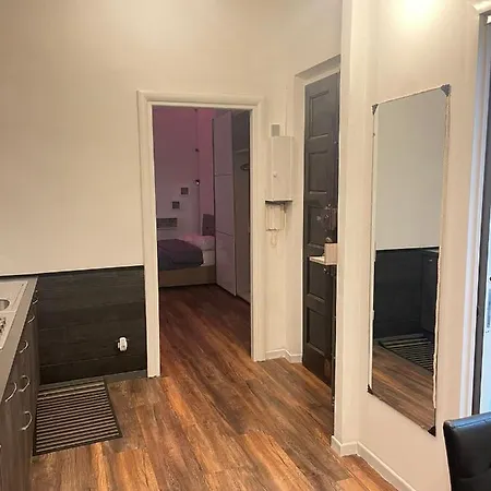 Show House Apartment *