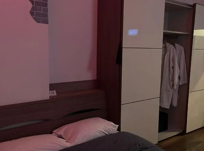 Show House Apartment *