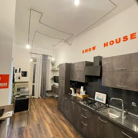 Show House Apartmán