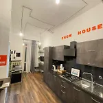 Show House Apartmán
